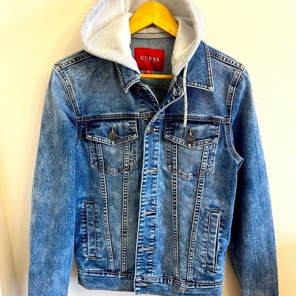 ⭐️New With Out Tag Guess Blue Denim Jacket with Gray Hood⭐️ - Picture 6 of 13